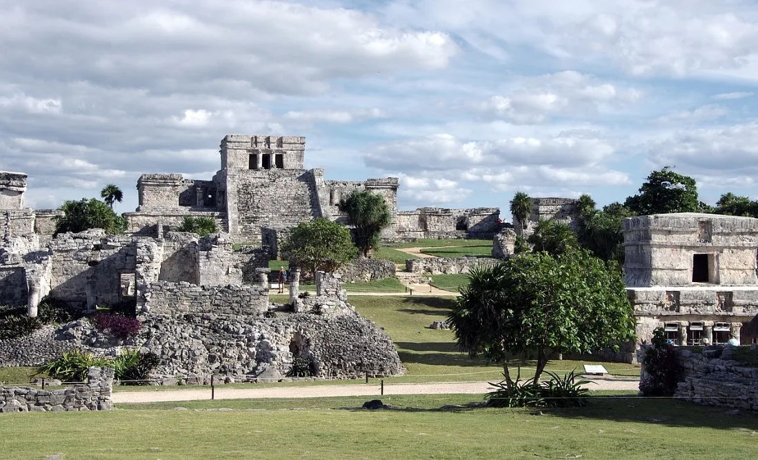 Kamienne budowle Majów w Tulum