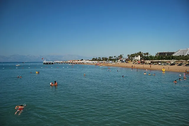 Belek, malownicza miejscowość położona na tureckim wybrzeżu Morza Śródziemnego